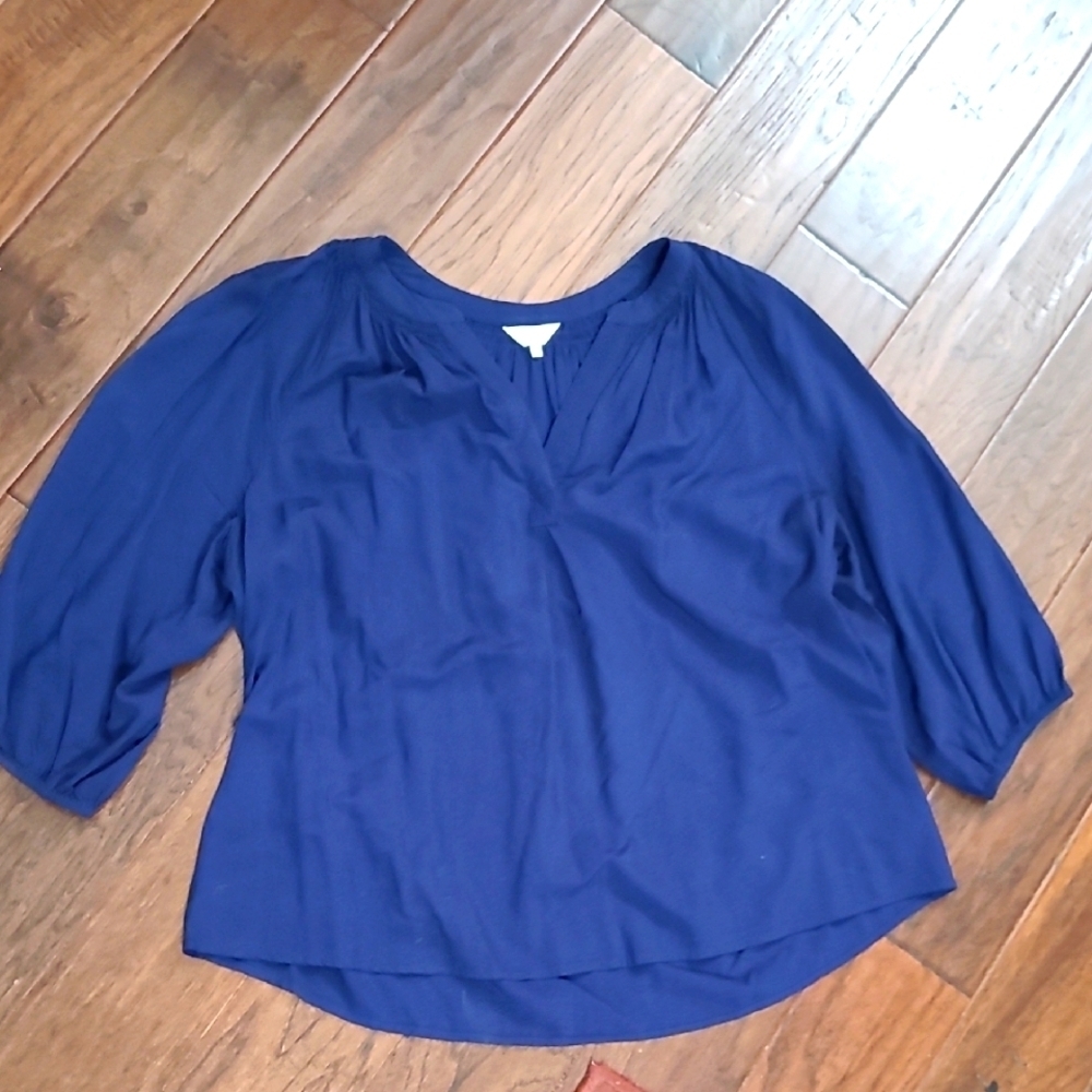 Crown & Ivy Navy Blue V-neck 3/4 length sleeve Blouse size 1X